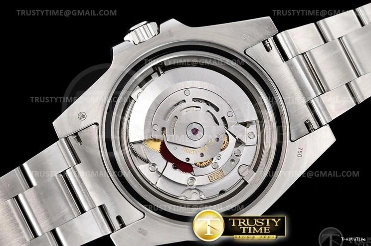 0330 ROLGMT166 – GMT II Snug 977